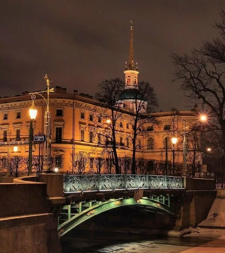 михайловский замок в санкт петербурге фото