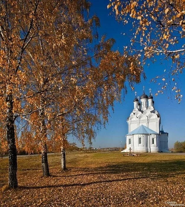 фото осенний пейзаж с церковью фото