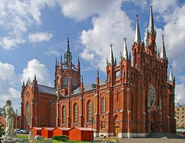 римско католический храм в москве фото