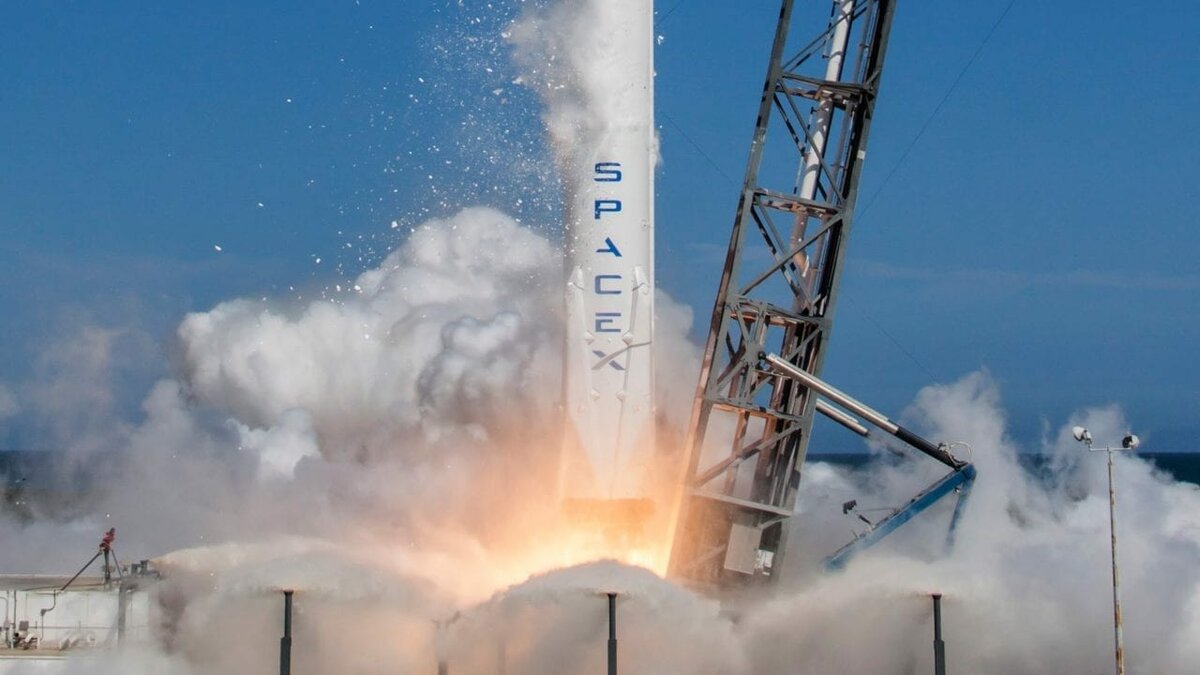 falcon 9 фото