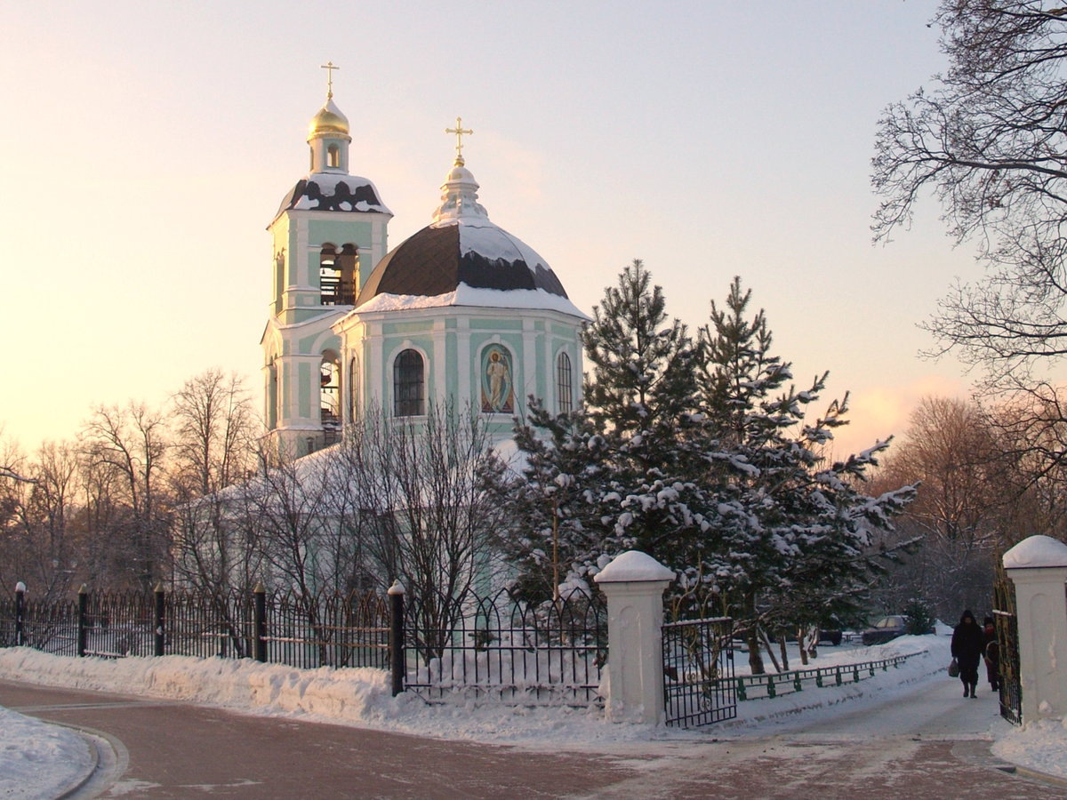 церковь иконы божией матери живоносный источник фото