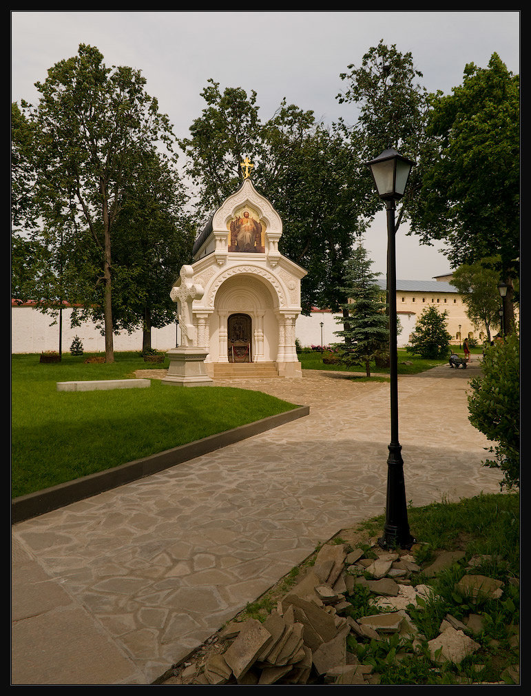 усыпальница князей пожарских суздаль фото