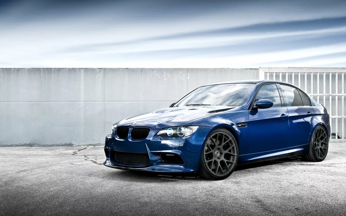 bmw m3 e90 синяя фото