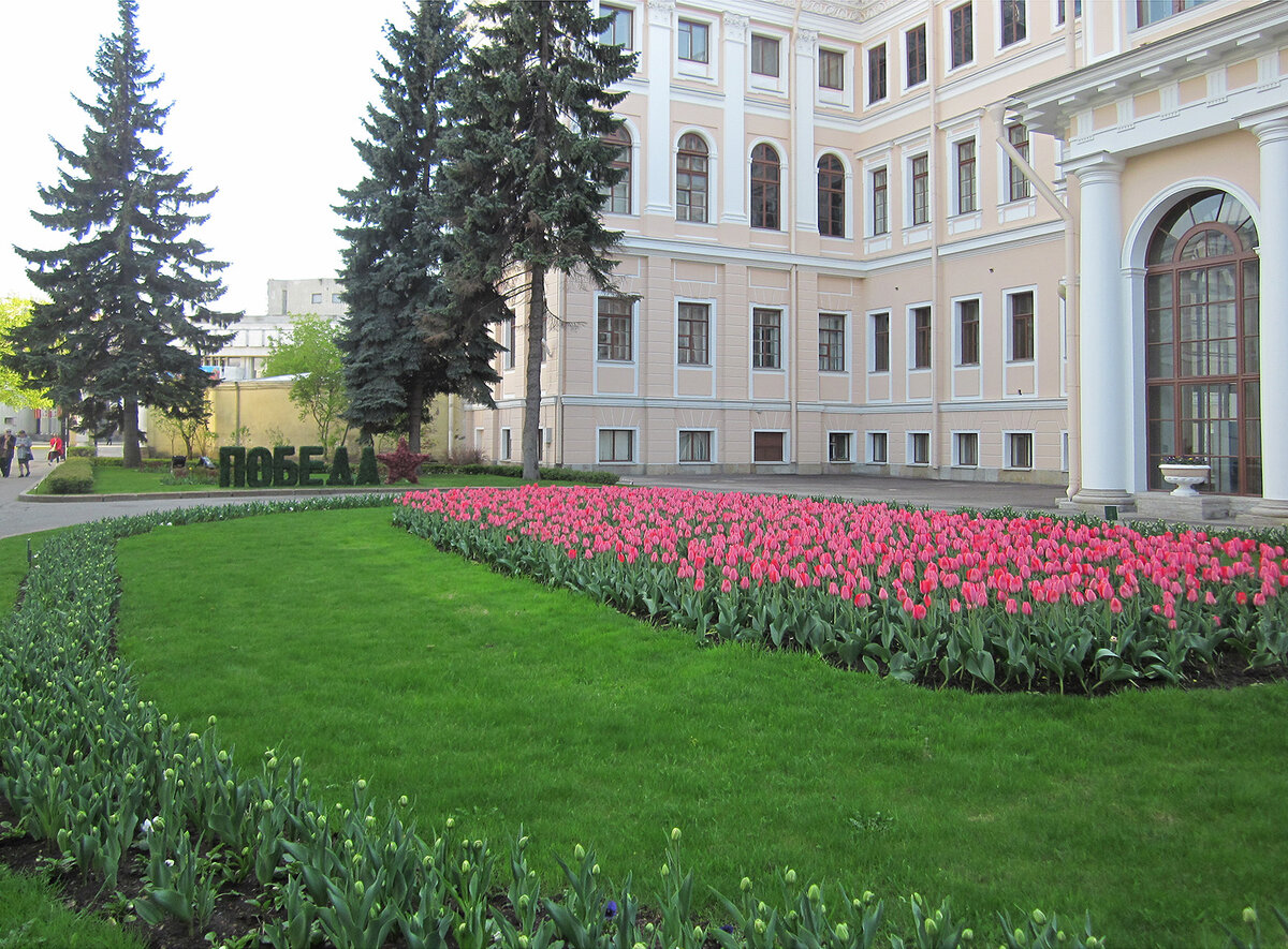 аничков дворец в санкт петербурге фото