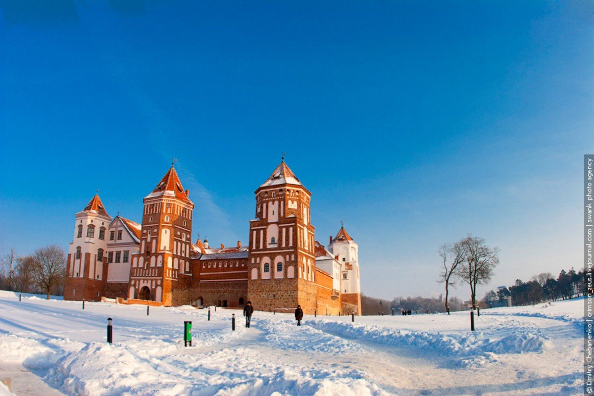беларусь мирский замок фото