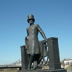 памятник пушкину в твери на набережной фото