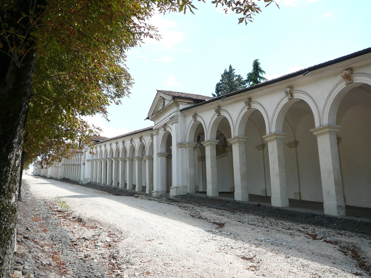клуатр монастыря сан-пьетро-ин-винколи в риме фото