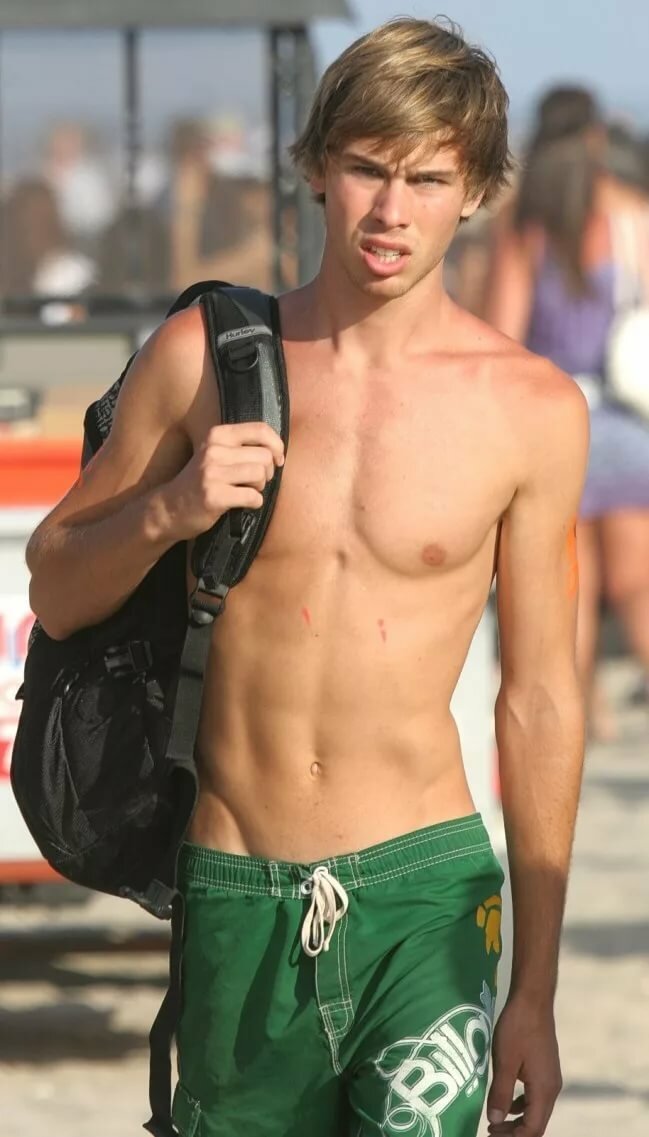rogue-teen-boys-nude-teens-on-camera