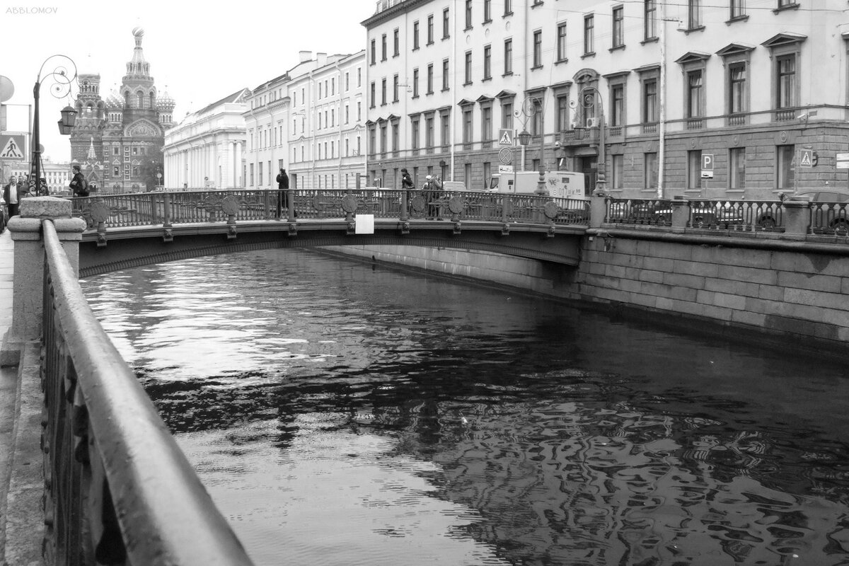 итальянский мост через канал грибоедова в санкт-петербурге фото