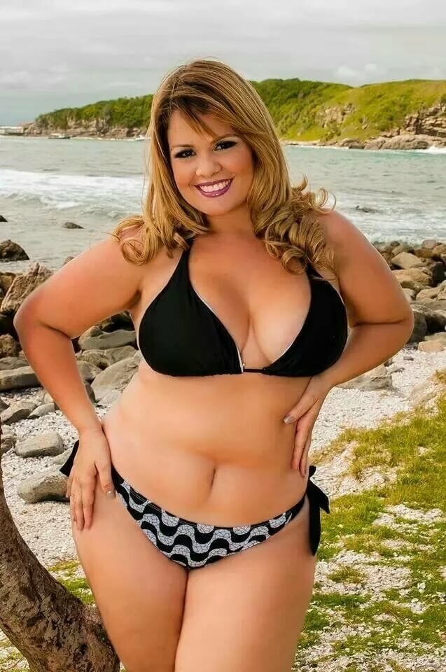 Curvy, Thick and Big Girls in Bikinis - Set 72 - 32 Pics - xHamster.com.