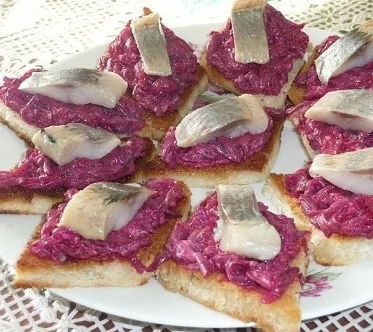 бутерброды с селедкой фото