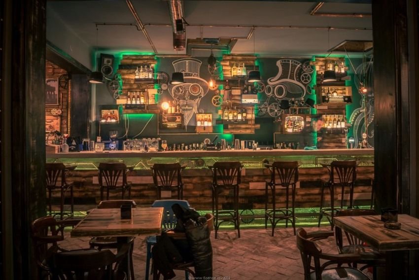 паб в стиле стимпанк в румынии joben bistro фото