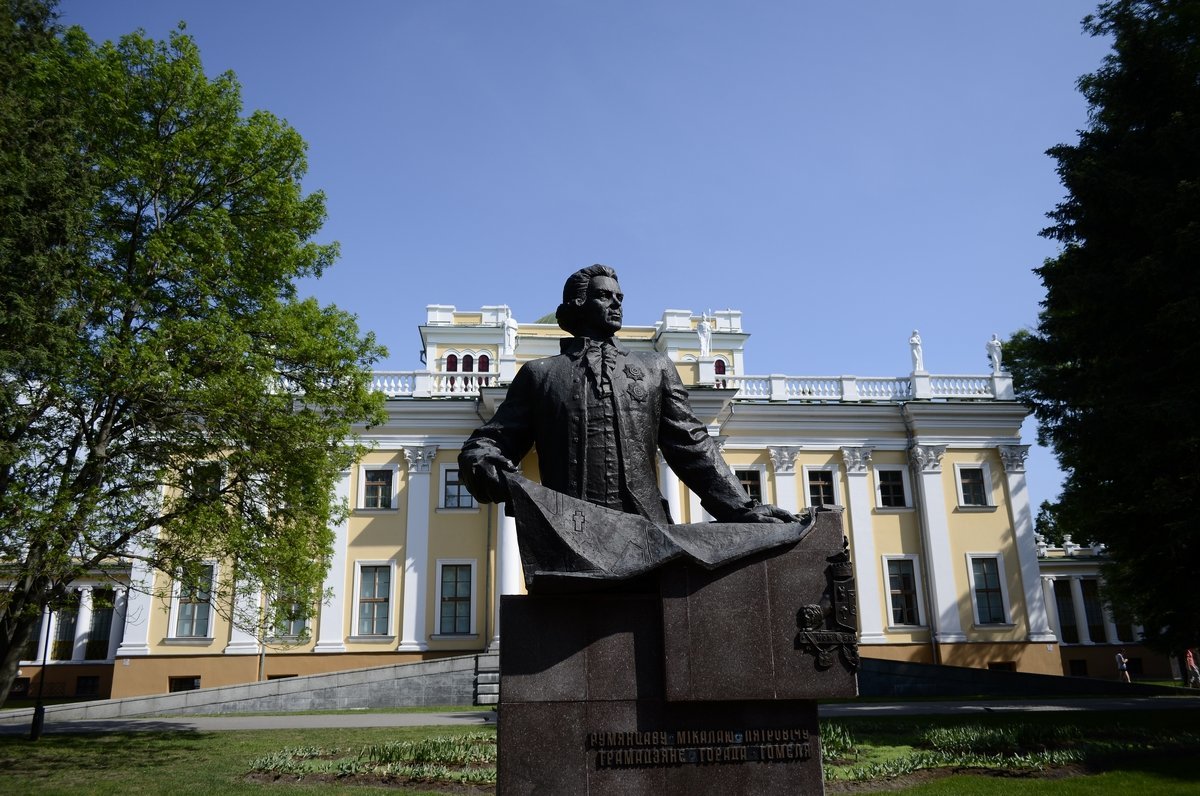 дворец румянцевых - паскевичей фото