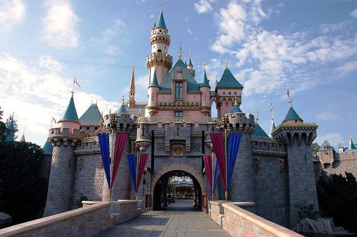 sleeping beauty castle диснейленд фото
