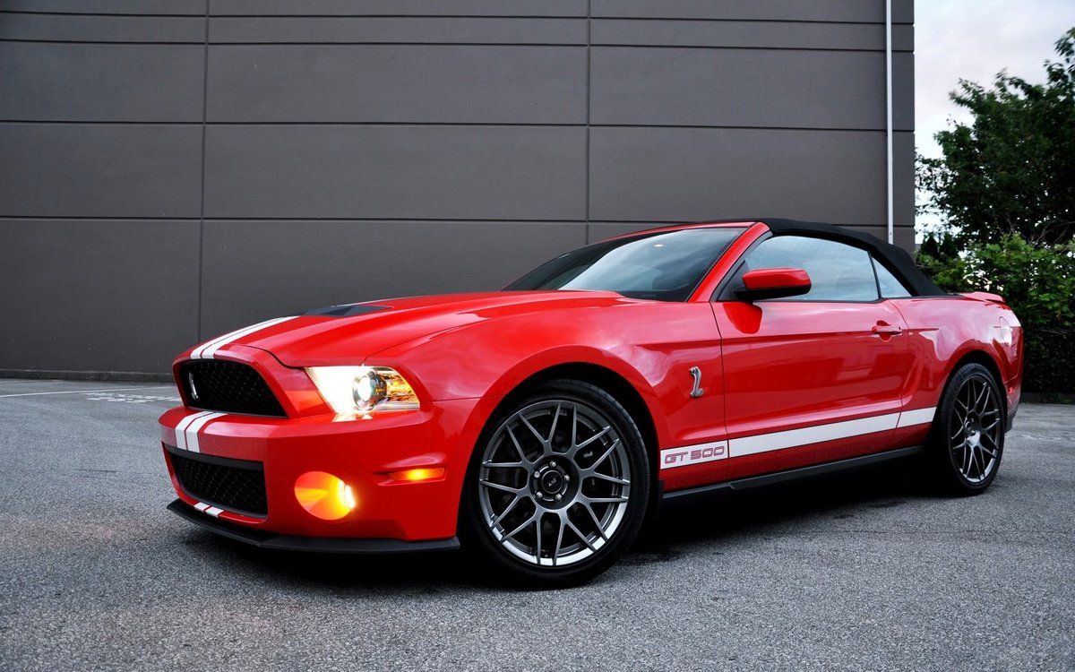 ford mustang фото