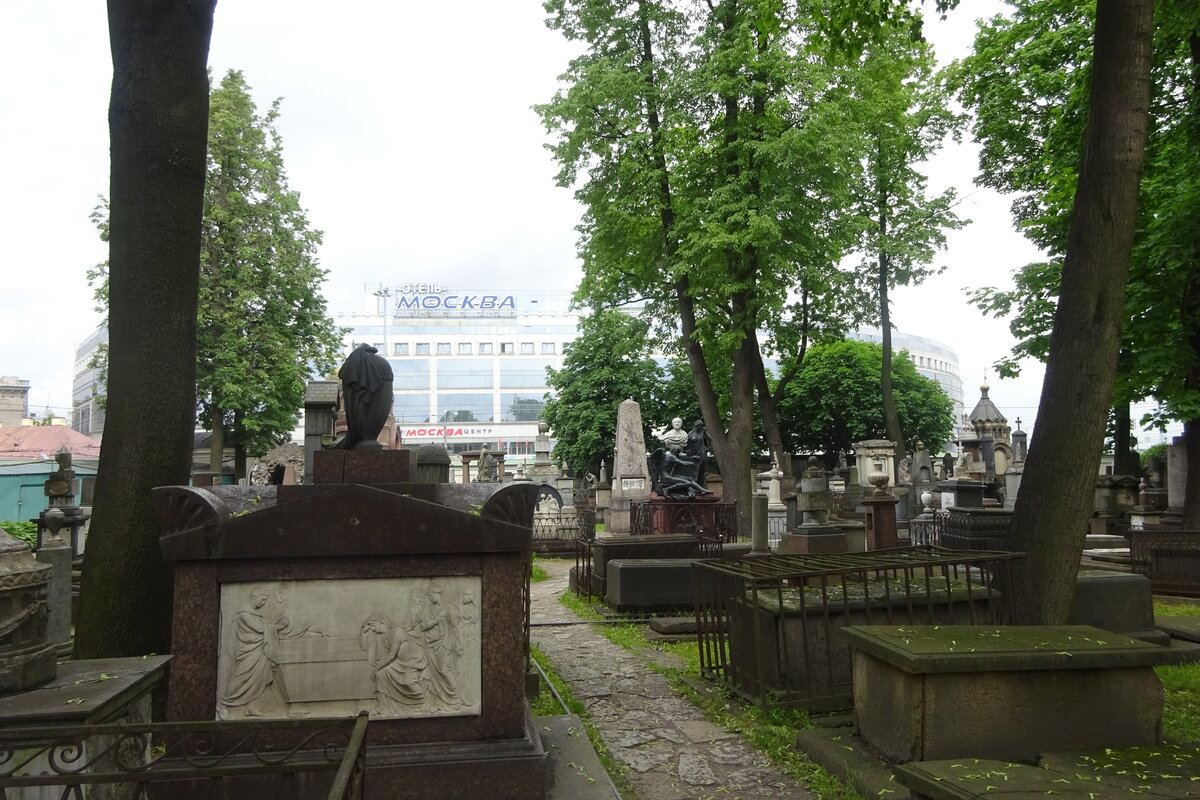 александро невская лавра некрополь фото