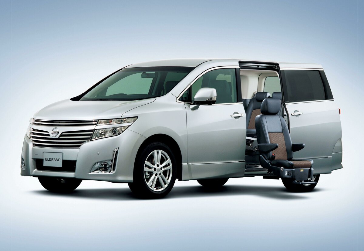 nissan caravan elgrand фото