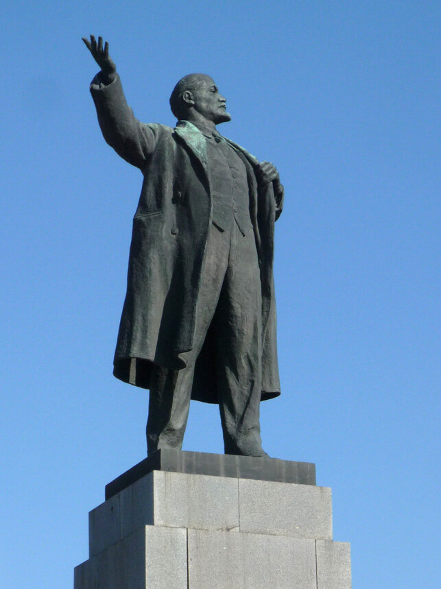 памятник ленину в екатеринбурге фото