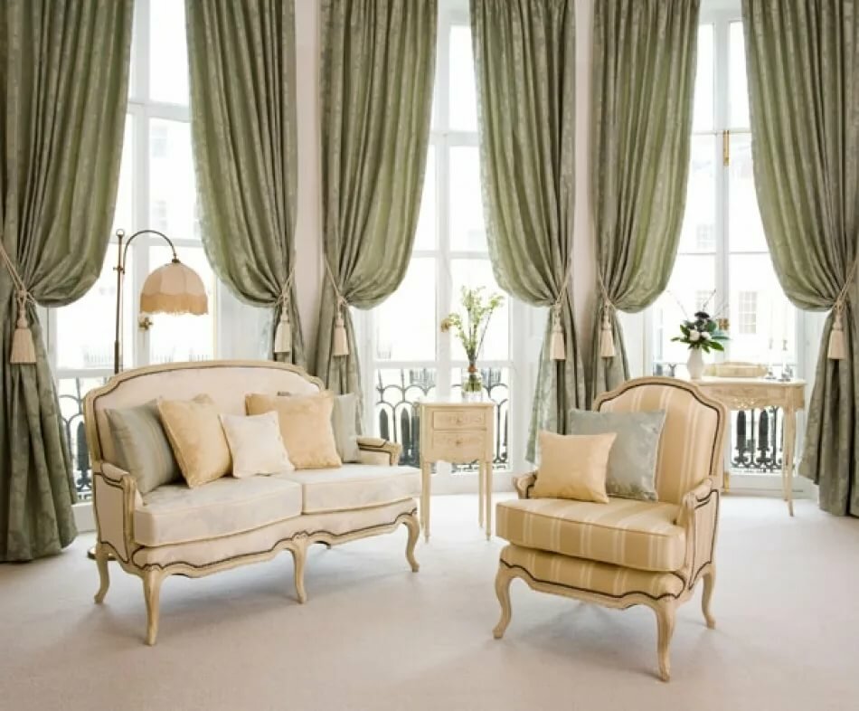 «Curtains Made To Order - Interior Designer Antonia Lowe» — карточка