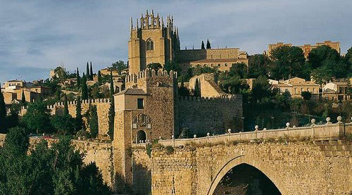 historic city of toledo фото