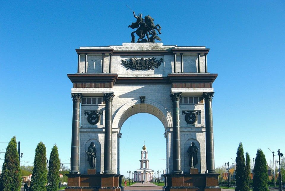 арка курск триумфальная фото