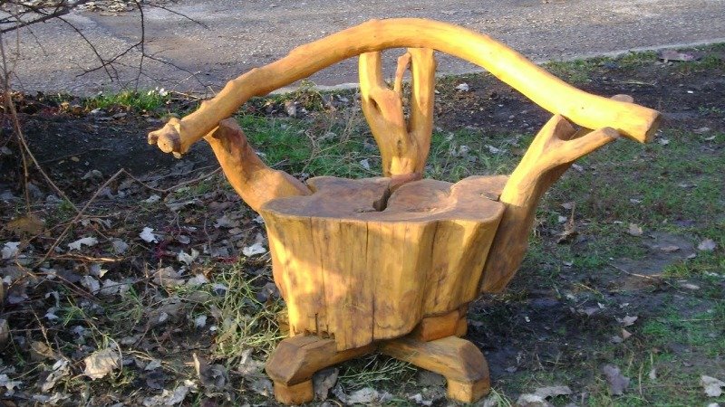 лавочка из коряг фото