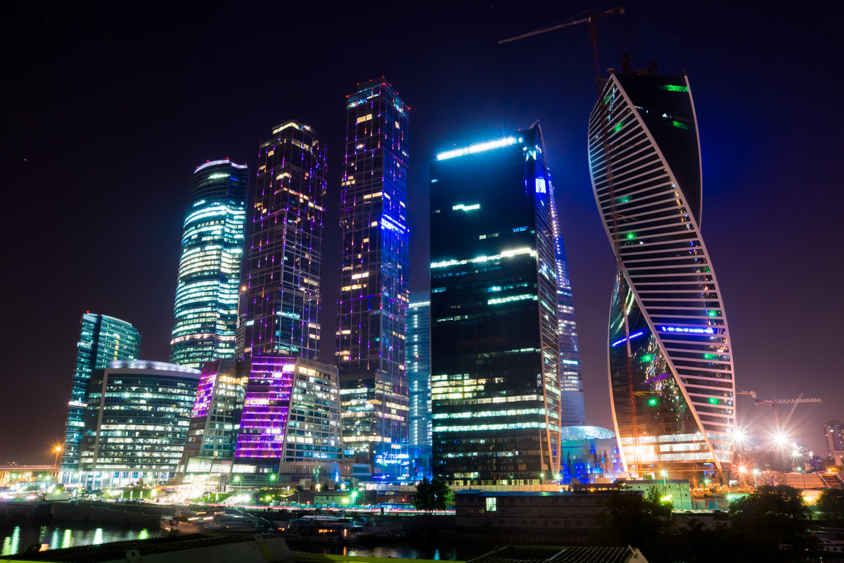 москва сити ночью фото