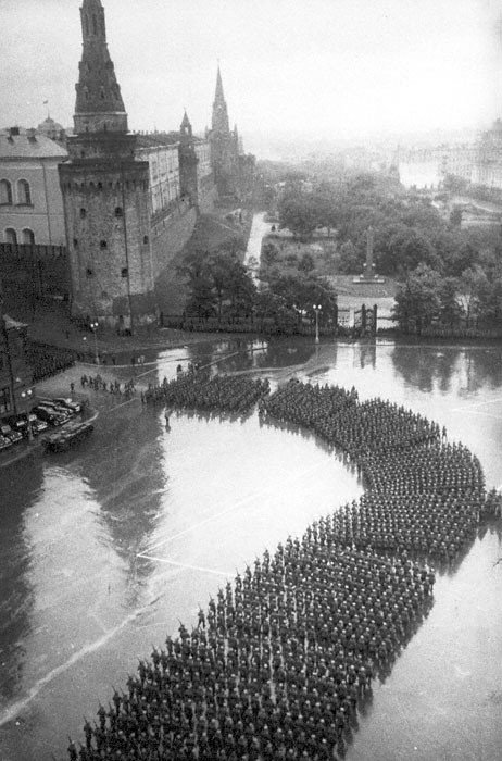 первый парад победы 24 июня 1945 года фото