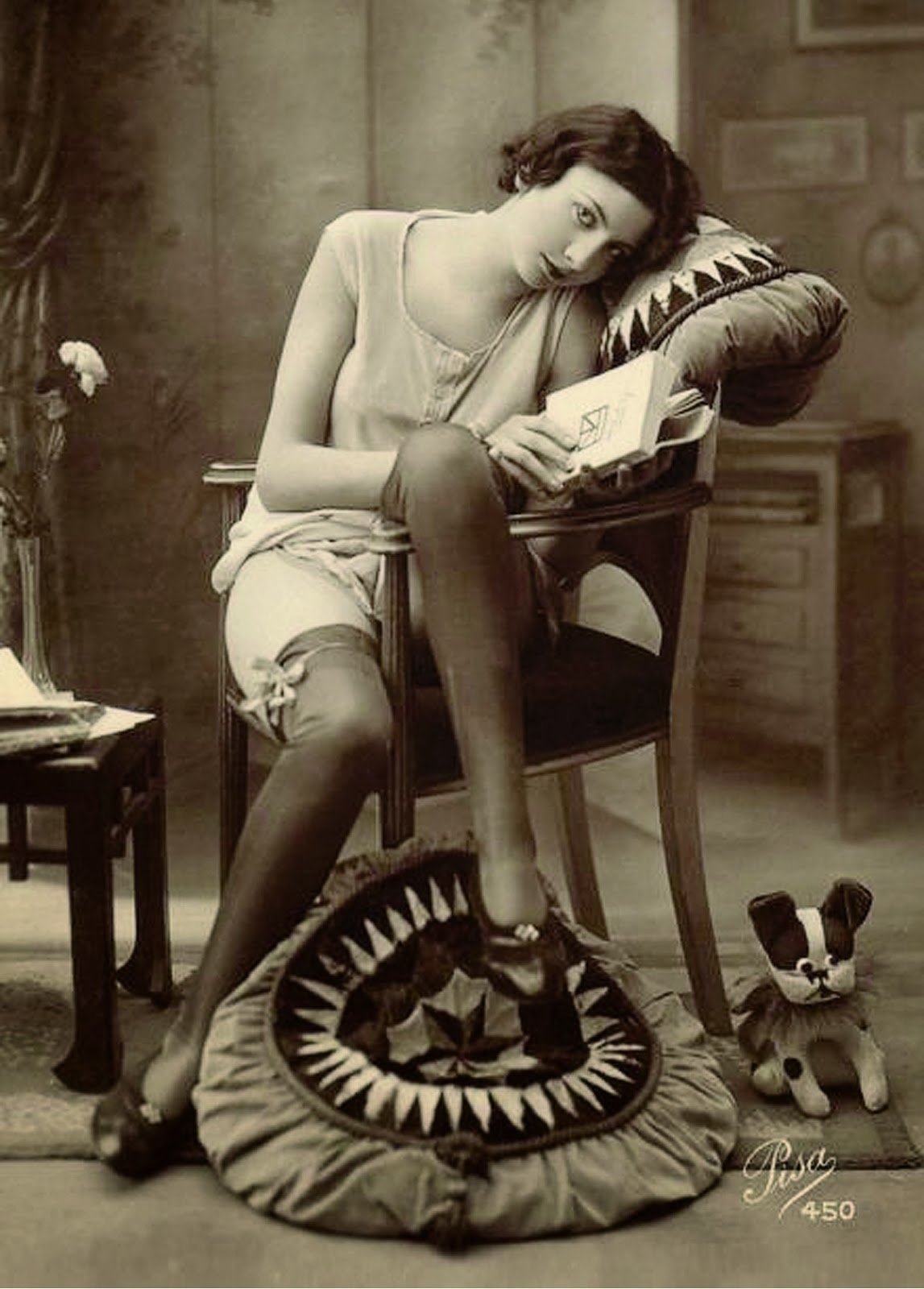 retro-erotica-movies-viddid-of-nude-women-tied-down-getting-fucked