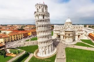 италия пизанская башня фото