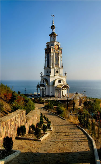 храм святителя николая в крыму малореченское фото