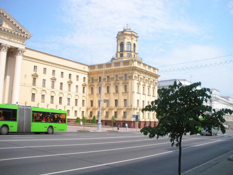 здание кгб в минске фото