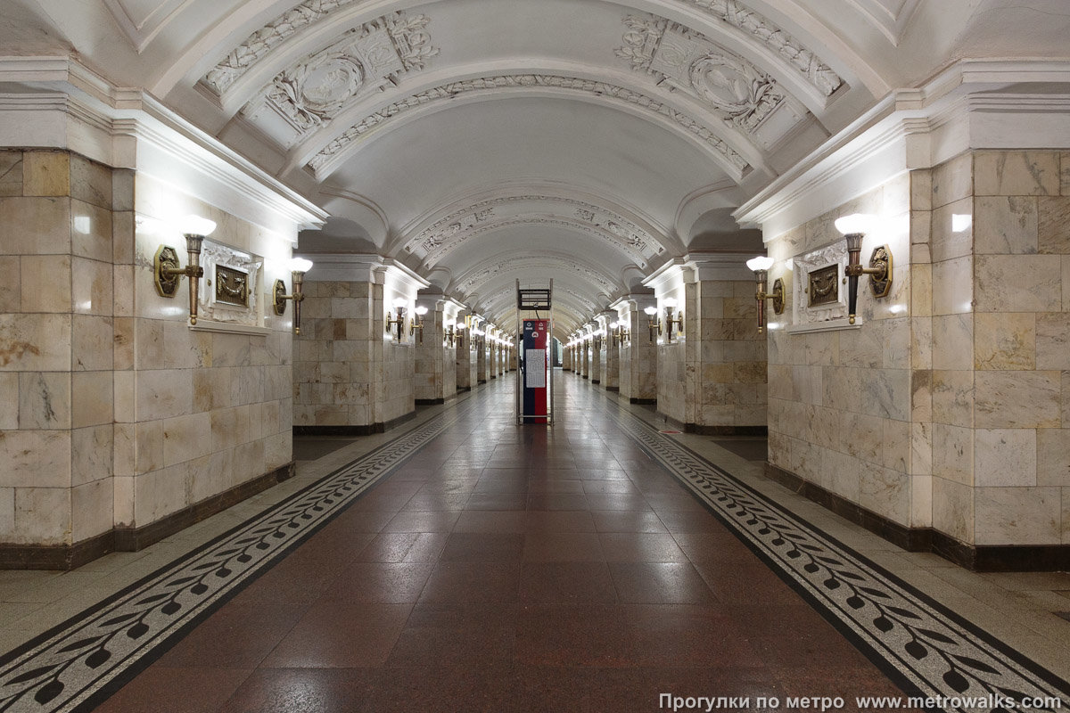 станция метро октябрьская кольцевая фото