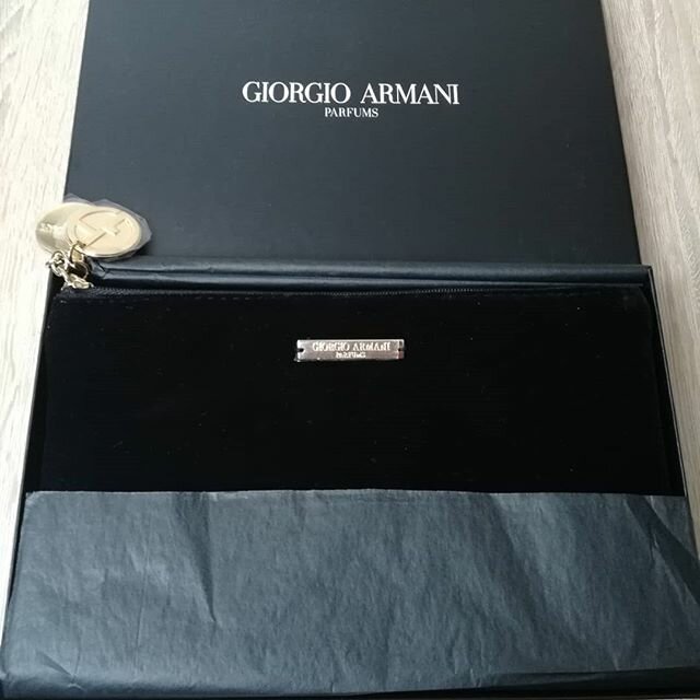 giorgio armani косметичка фото
