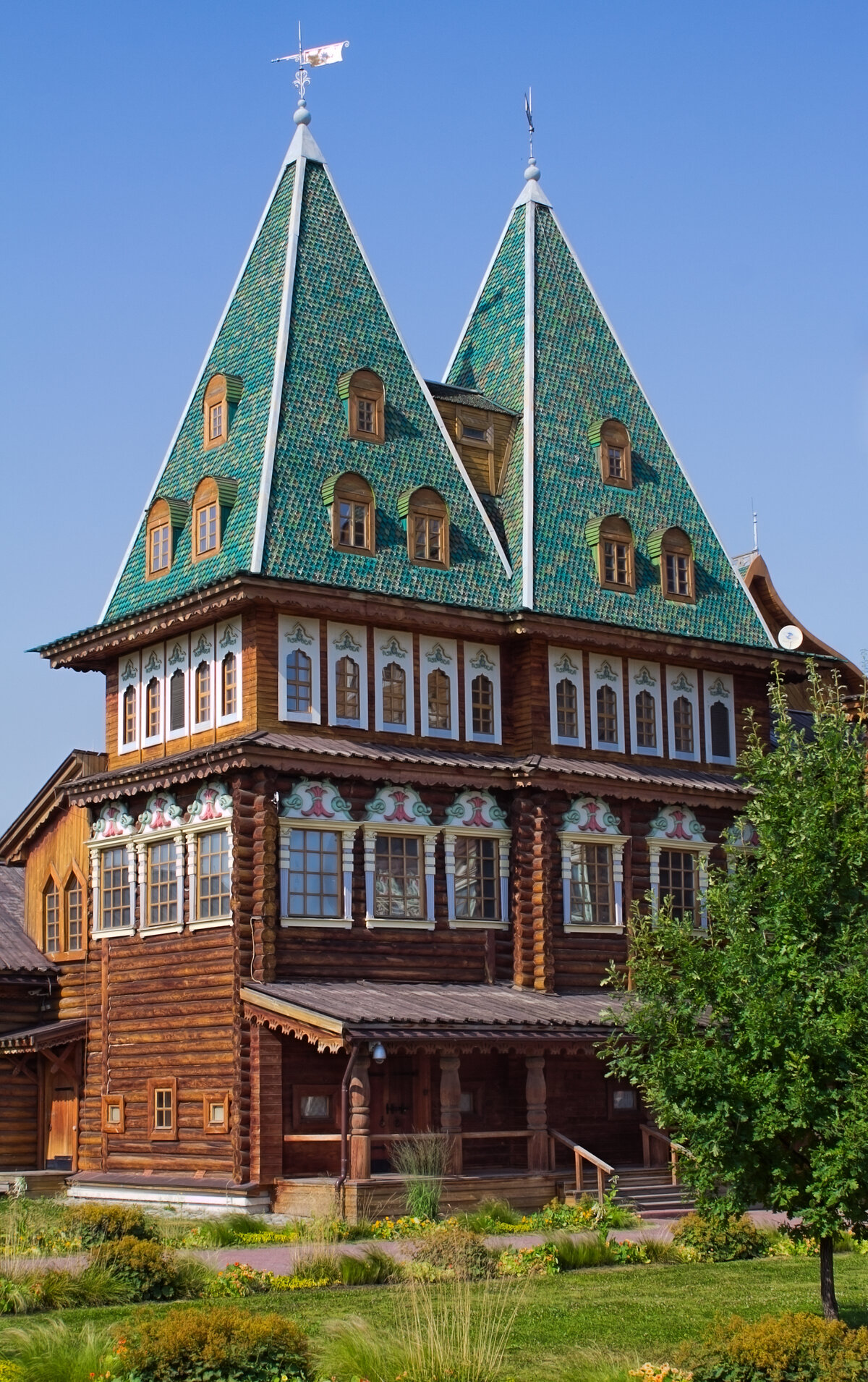 дворец в коломенском алексея михайловича фото
