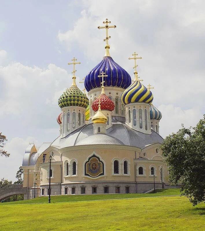 собор игоря черниговского в переделкино фото