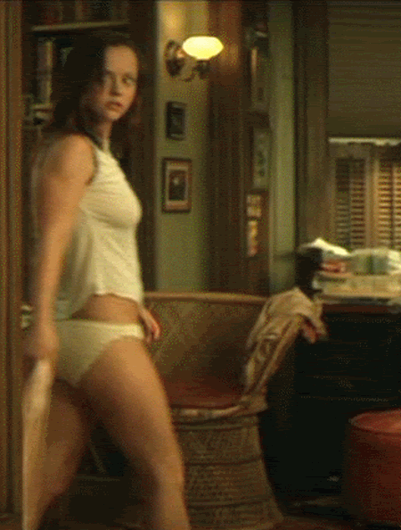 nude-girl-gif