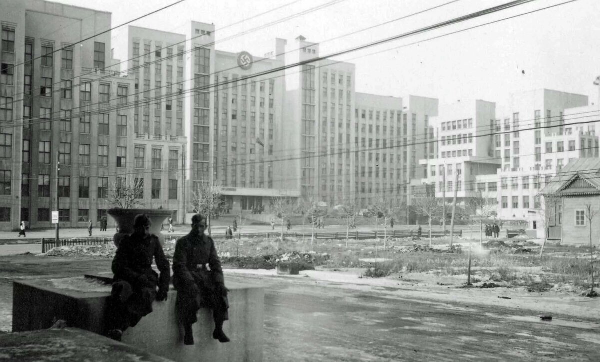 дом правительства минск 1941 фото