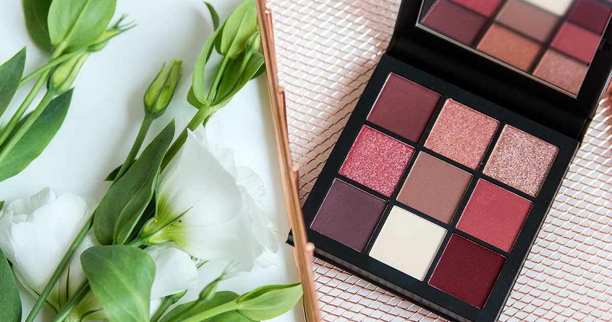 тени huda beauty obsessions palette фото