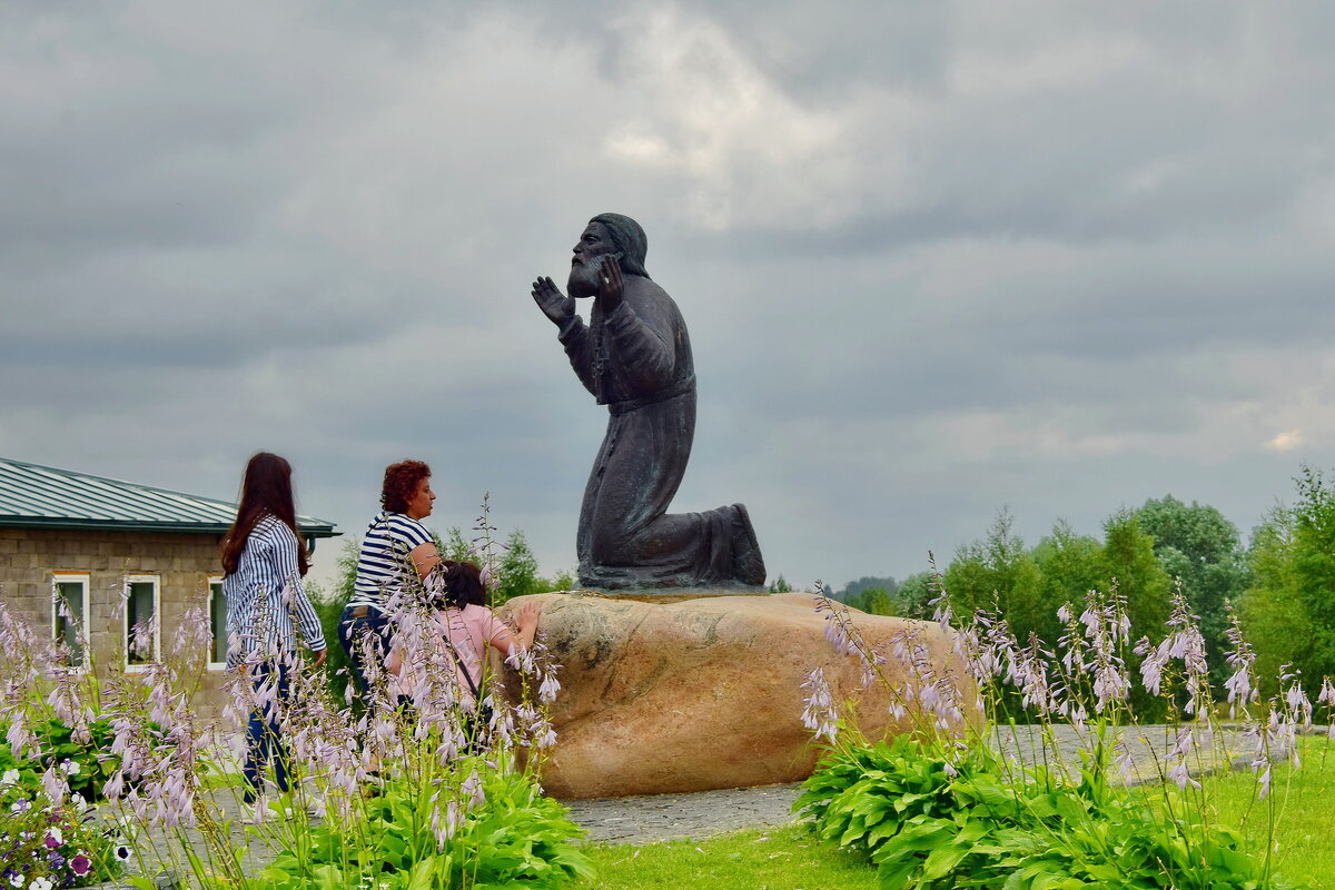 таруса памятник цветаевой таруса фото