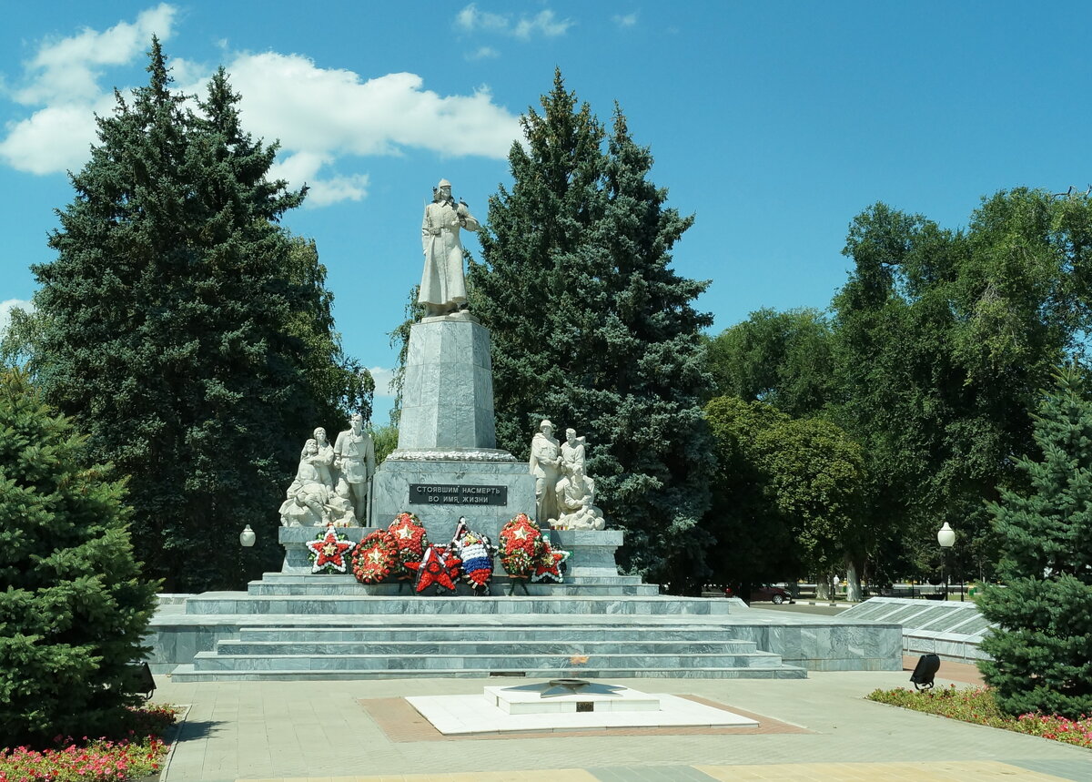 тихорецк мемориал площадь жукова фото