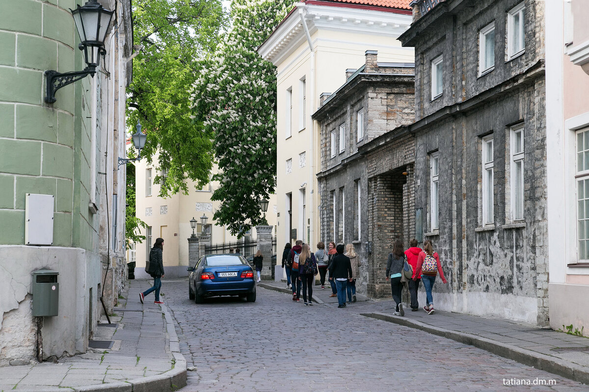 улица монмартр фото