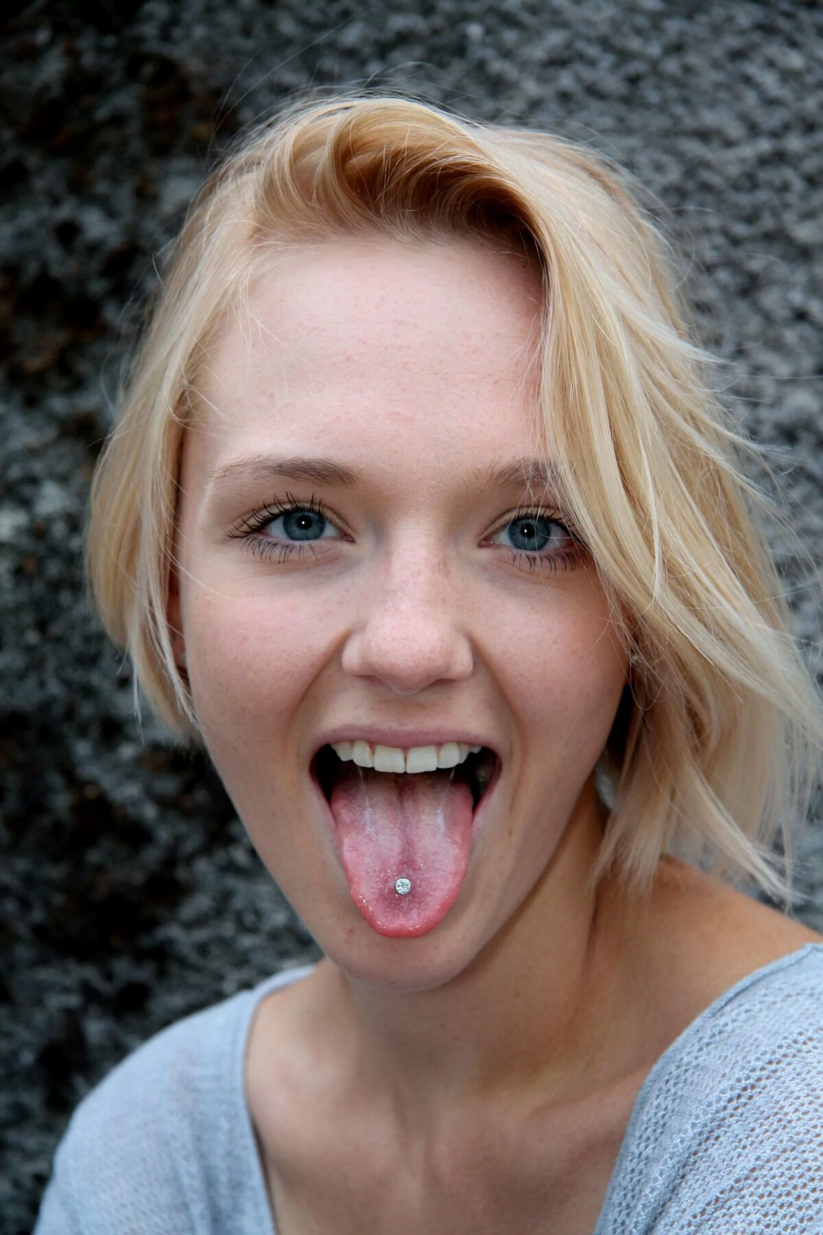 Cute teen tongue bar Â» Free Big Ass Porn Pics