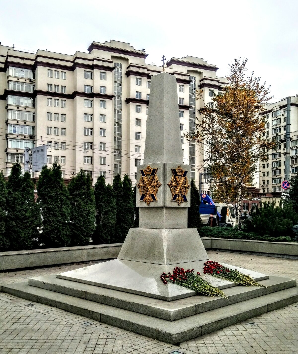 памятный обелиск воинам преображенского полка фото