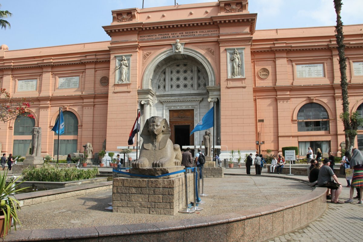 cairo egyptian museum фото