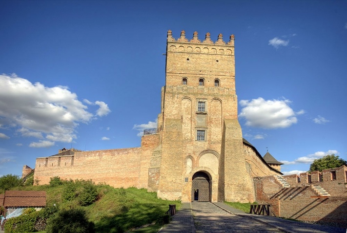 луцкий замок луцк фото
