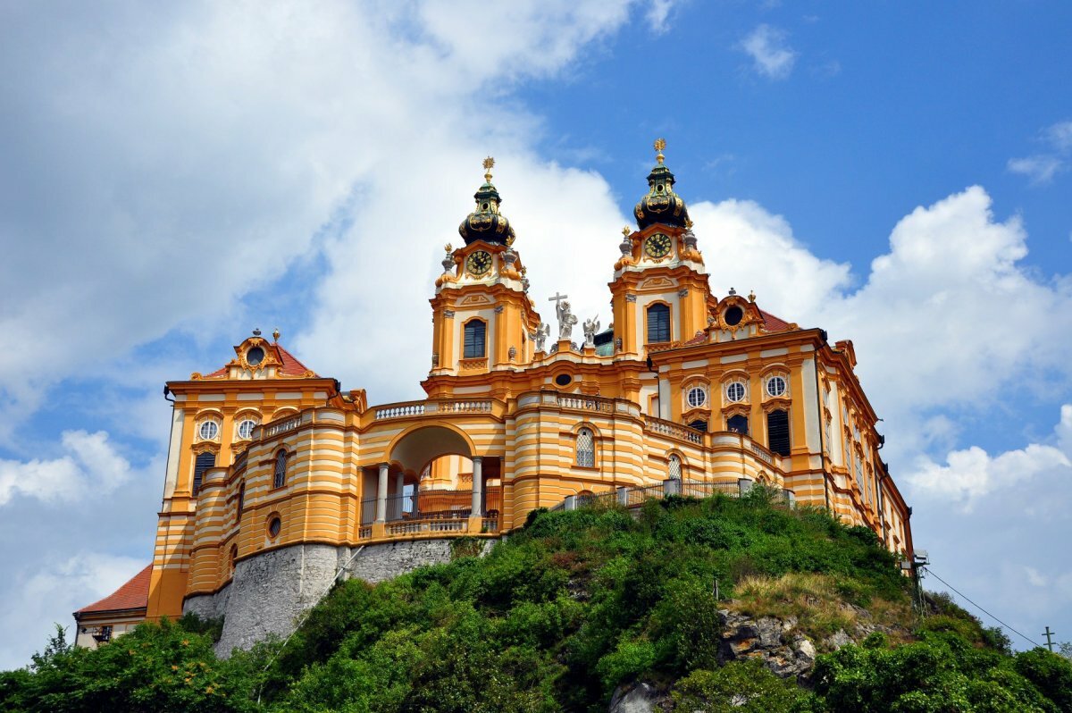 монастырь в мельке фото