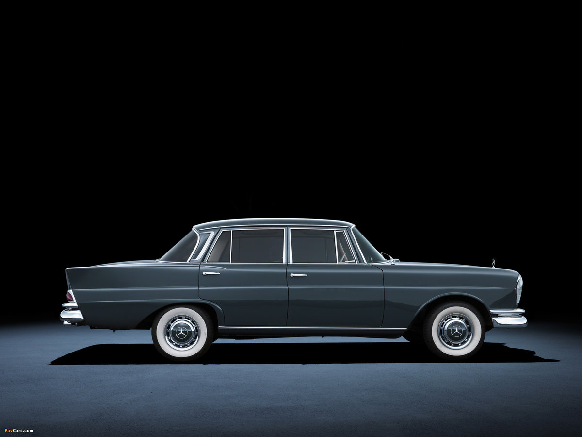 mercedes-benz w111 фото