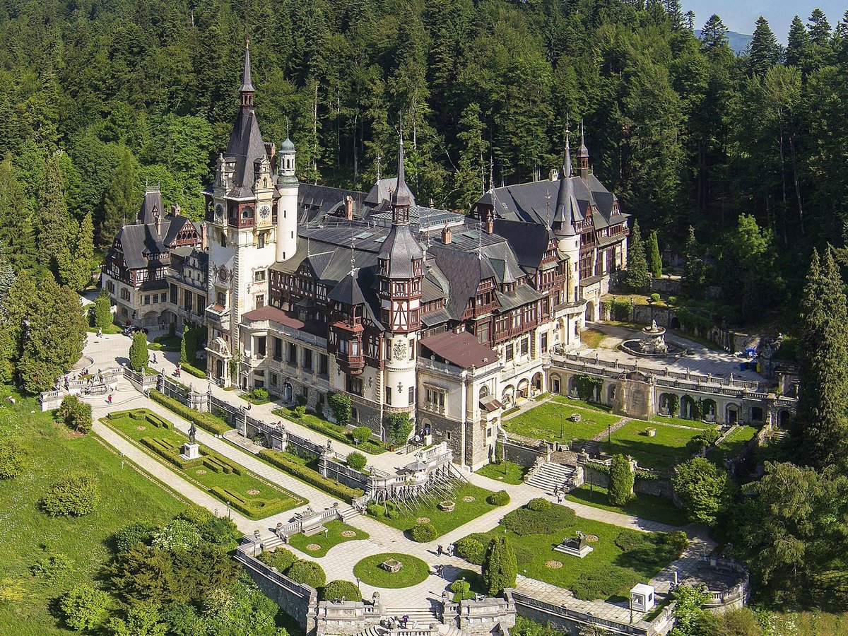 замок пелеш румыния фото