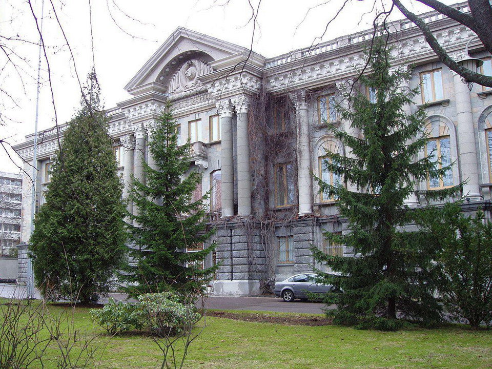 советское посольство в хельсинки фото